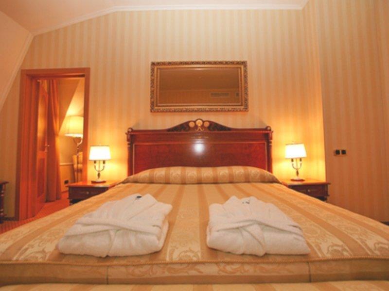 Podol Plaza Hotel Kiev Extérieur photo